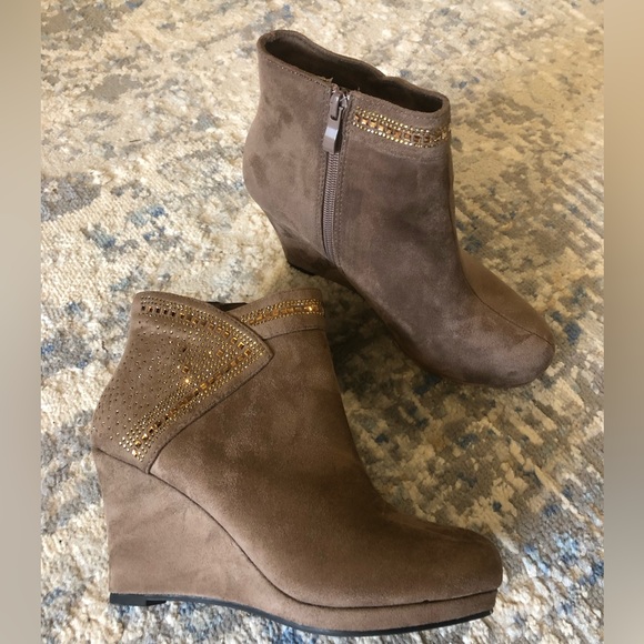 Forever heeled booties size 7.5 - Picture 2 of 3
